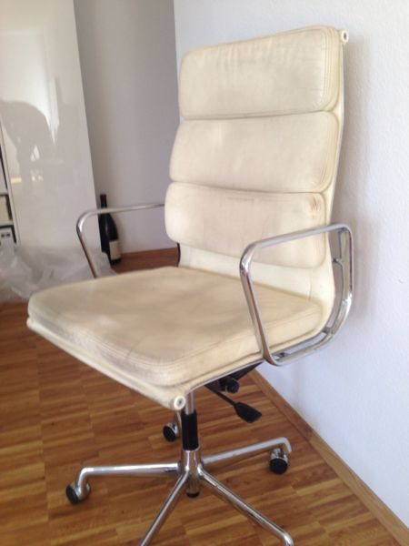 Vitra Charles Eames Softpad EA219 Designklassiker