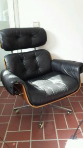 Lounge Chair im Charles Eames Stil 60er 70er Ledersessel Vitra Hermann Miller Replik Kopie Palisander Designklassiker Designersessel