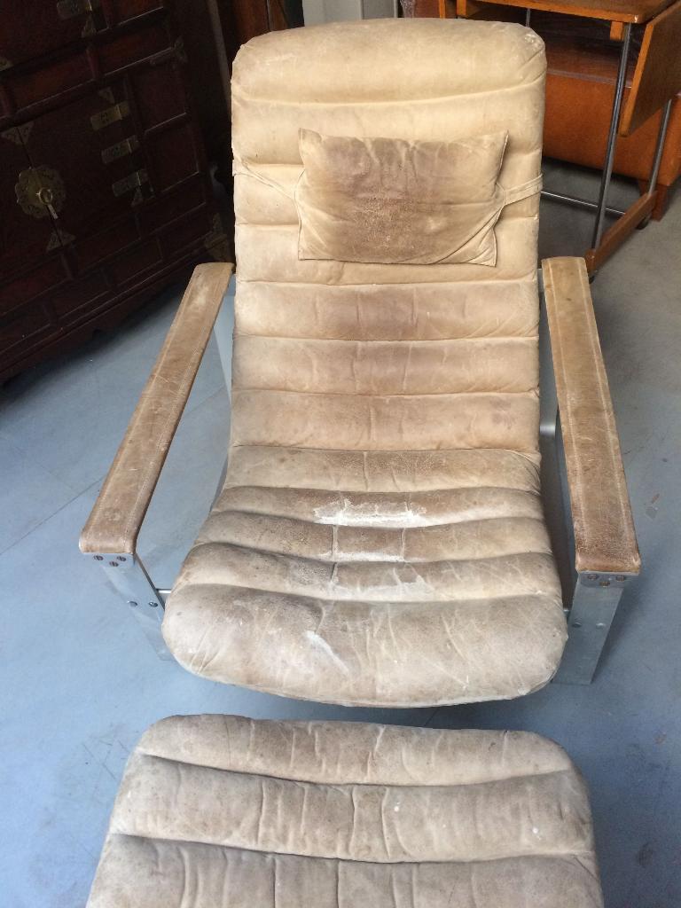 Vintage Designklassiker gebraucht kaufen Ilmari Lappalainen Pulkka Asko Lounge Chair mit Ottoman